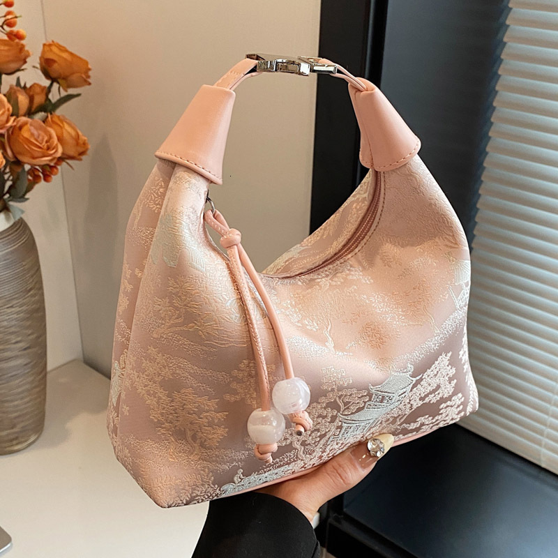 Designer 2025 New Chinese for Women This Year's Trend Hanfu Ancient Style Handbag Trendy Texture Shoulder Crossbody Light Luxury Women's Bag