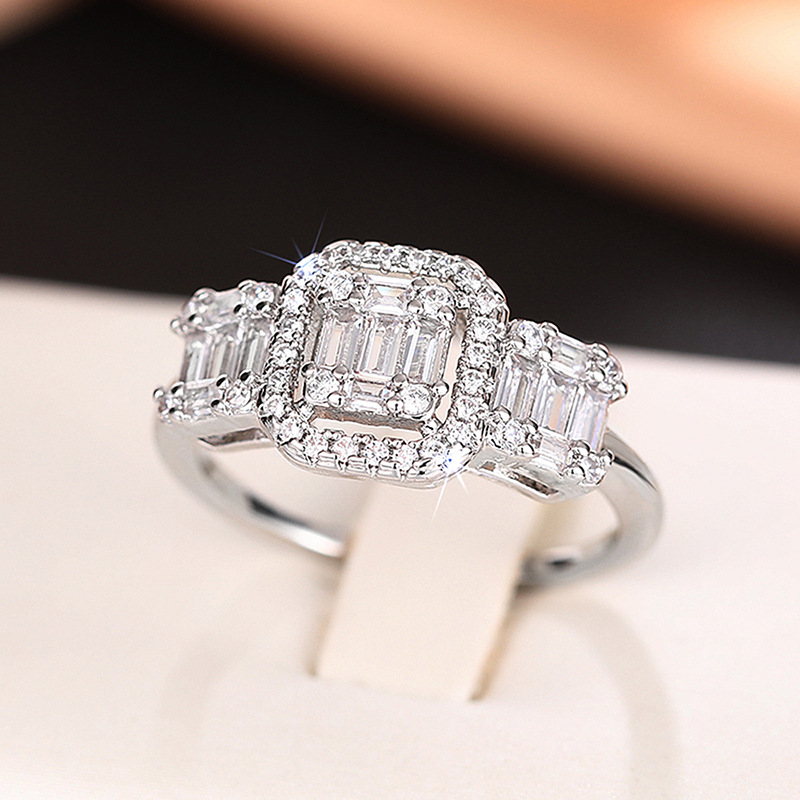 Choucong Brand Wedding Rings Luxury Jewelry 925 Sterling Silver T Princess Cut White Topaz CZ Diamond Gemstones Party Eternity Engagement Band Ring Gi