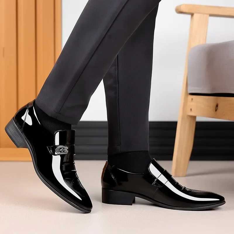 Brand New Leather Shoes Men Casual Business Shoes Office Work Shoes Men Party Wedding Oxford Pointed Toe Loafers Y250715