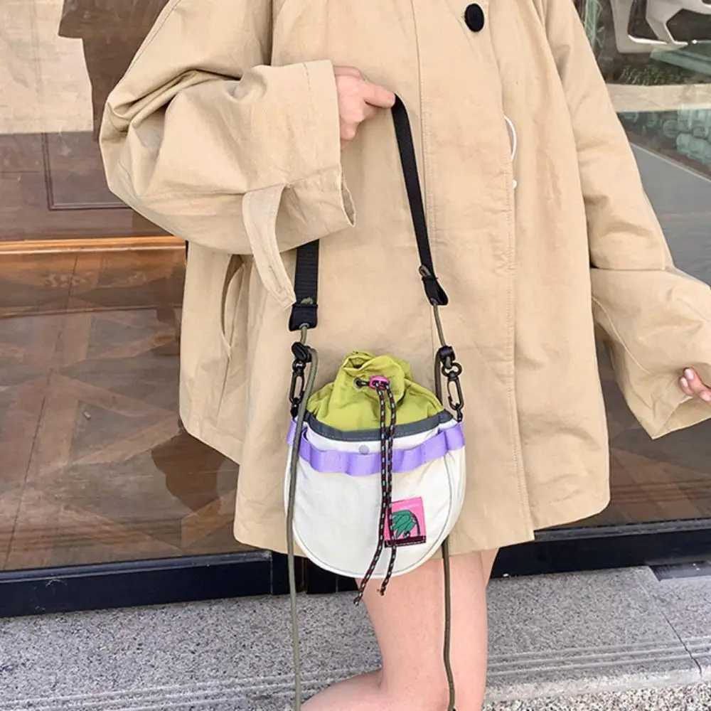 Lightweight Mini Shoulder Bag Zipper Adjustable Strap Mobile Phone Bag Korean Style Patchwork Small Nylon Bucket Bag