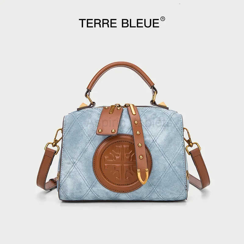 New Summer Fashionable Versatile Commuter Bag Womens Shoulder Handbag Casual Daypack Crossbody Bag Large Capacity M250716
