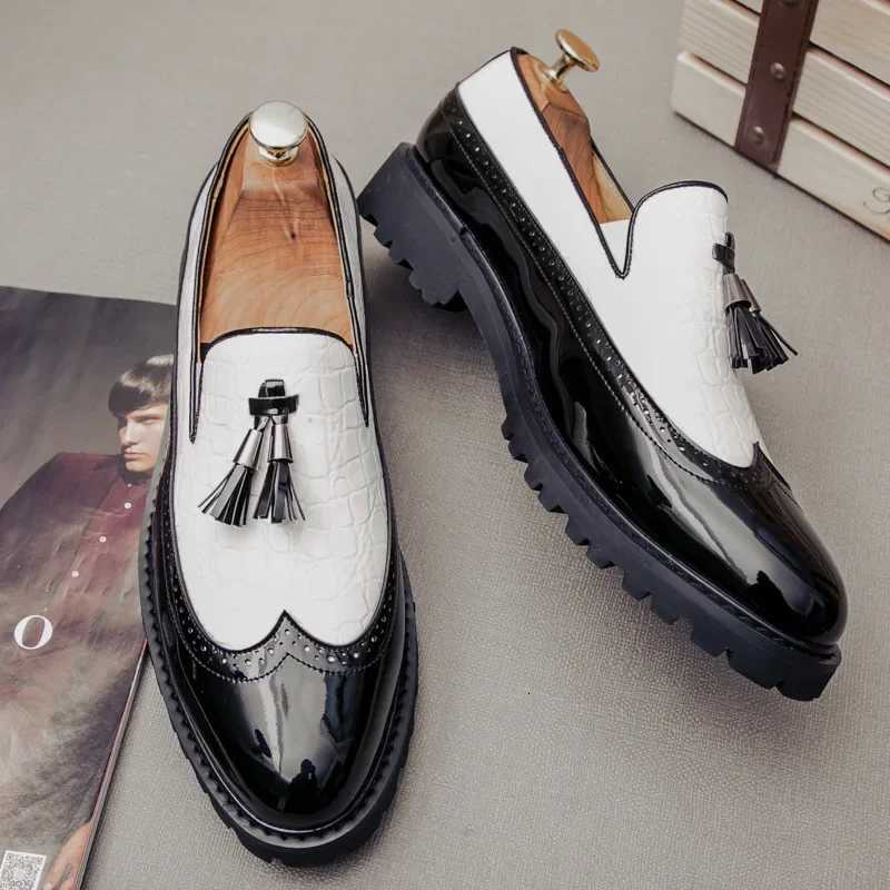New Fashion Mens Dress Shoes Breathable Comfortable Leather Loafers Vintage Business Social Oxfords Mens Dress Shoes W250716