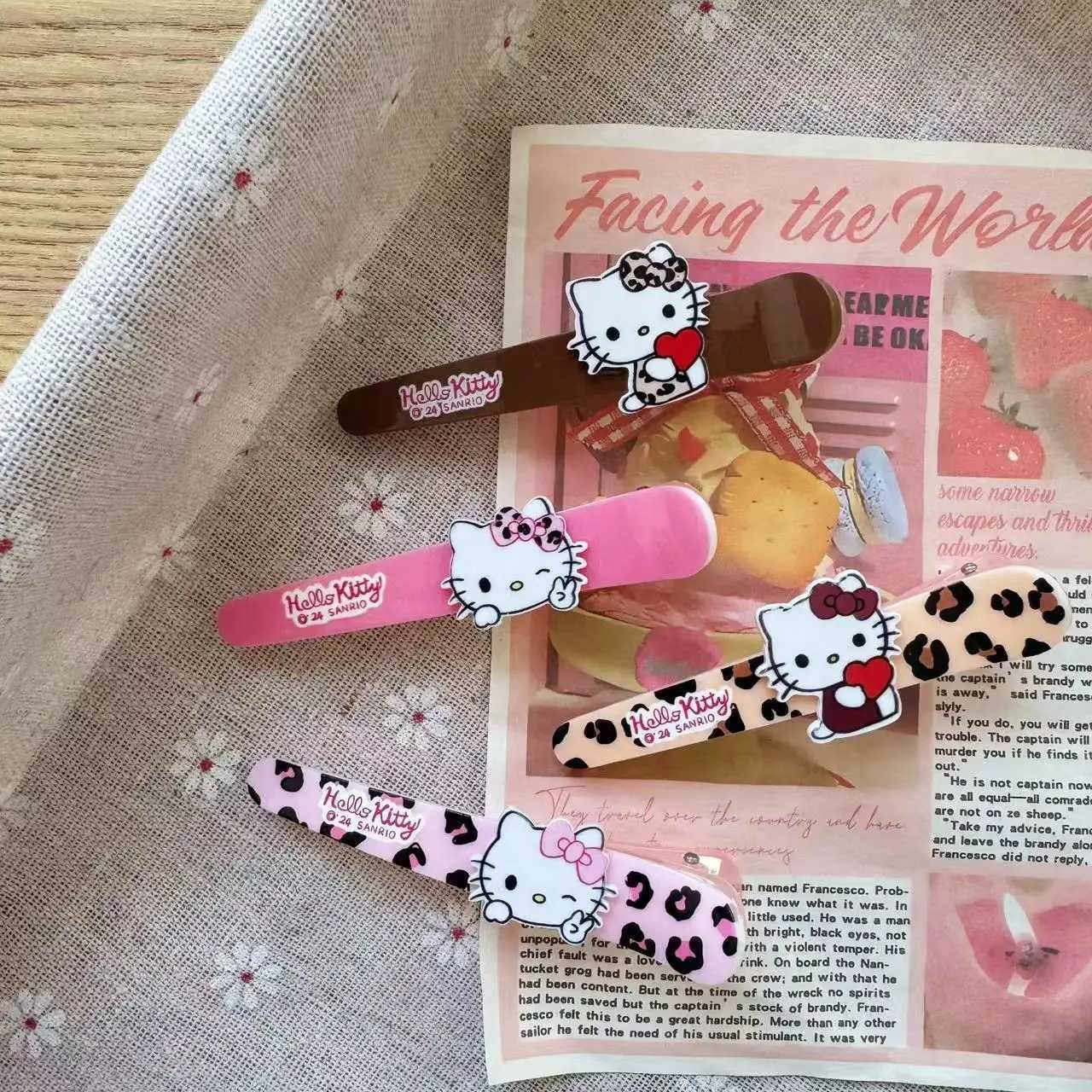Sanrio 4pcs Sanrio Cartoon HelloKitty Hair Clips with Leopard Print Bangs and Versatile Side Clips for Hair Accessories w250716