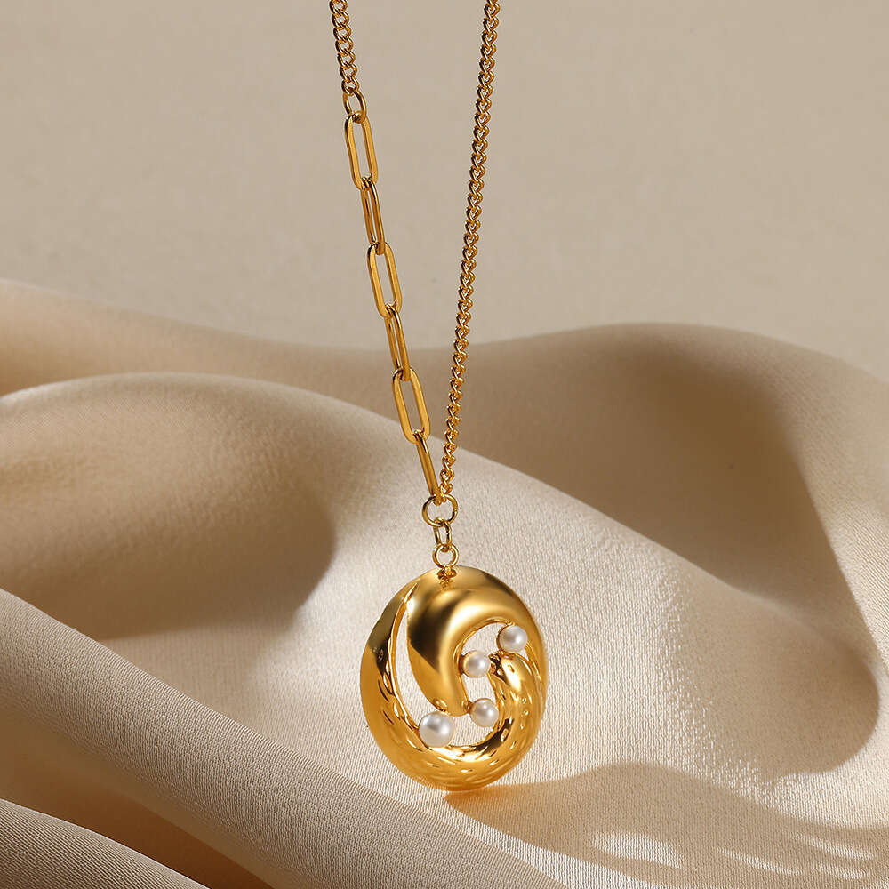 INS Summer Hot Luxury jewelry designer For Women classic 18K gold stainless steel zircon pearl necklace antique style heart texture pendant no fade - view 7