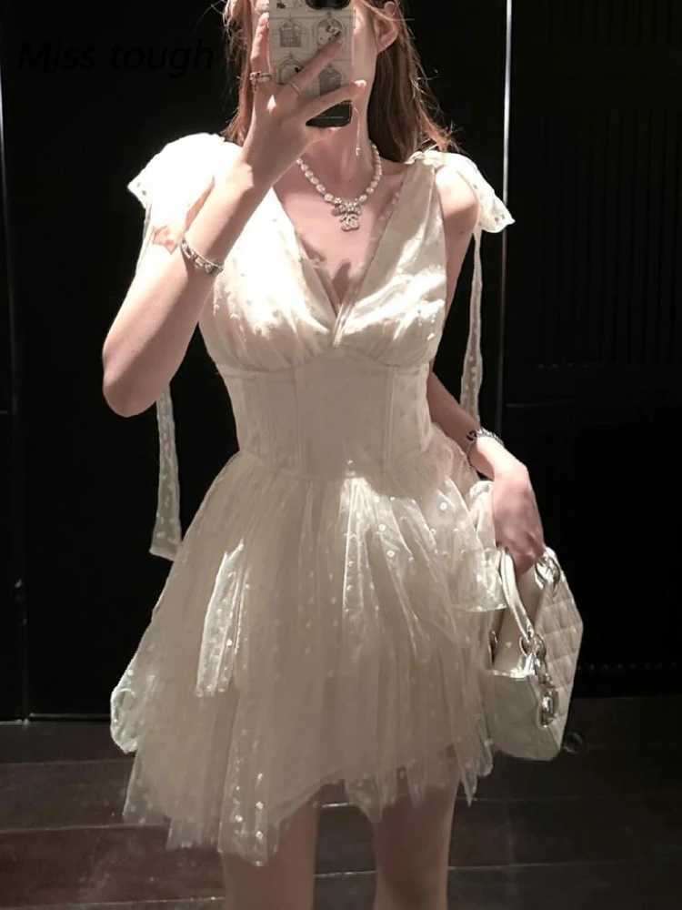 Elegant White Sleeveless Mini Dress Women V Neck Line Fairycore Mesh Tulle Layered Skirt Chic Party Outfit Summer Princess Style R250716