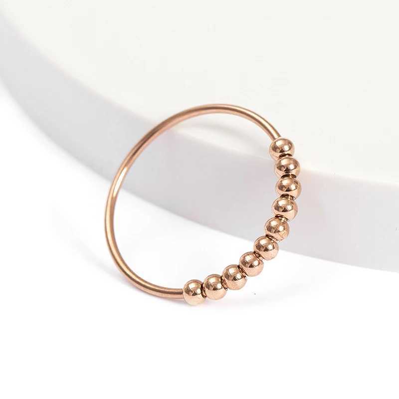 New Fashion Beads Anxiety Rings For Women Men Stainless Steel Rotate Freely Spinner Ring Couple Trend Simple Jewelry Wholesale S250716