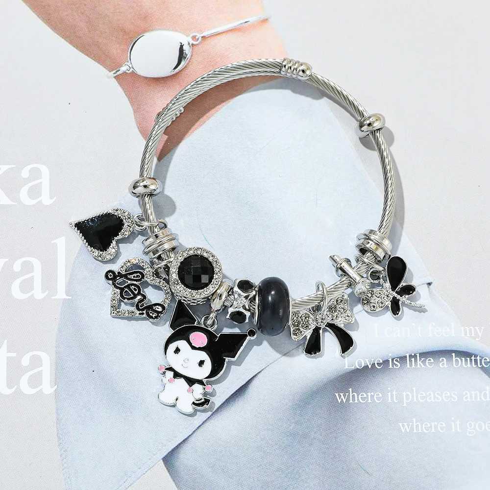 Sanrio Beaded Bracelet Kuromi Pendant Heart Shaped Hollow Rhinestone Pendant DIY Bracelet Suitable as a Gift for Kuromi Fans w250716