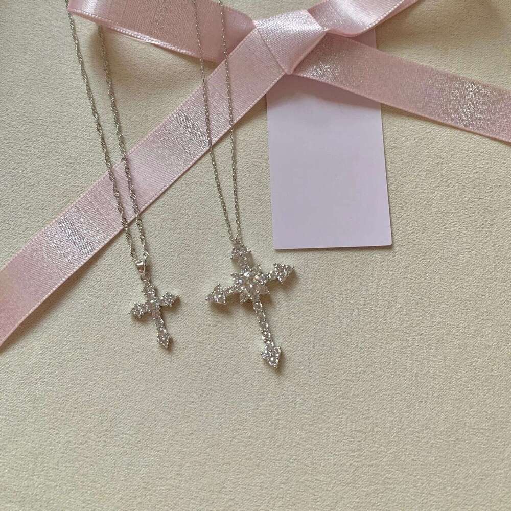 S Pure Sier Beauty Goddess Cross Full Pendant Necklace Exquisite Sparkling Zirconia Light High-Quality Texture Inlaid Dia Collarbone Chain