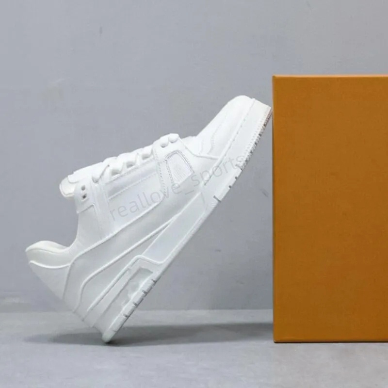 Luxury Embossed Des… - image