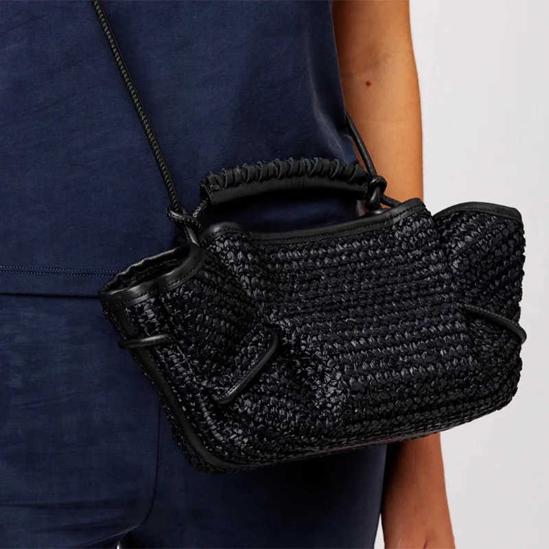 European American Fashion Straw Bag Light Luxury Designer Single Shoulder Crossbody Bag Personality Trend Square Bag Pleated Bag M250716