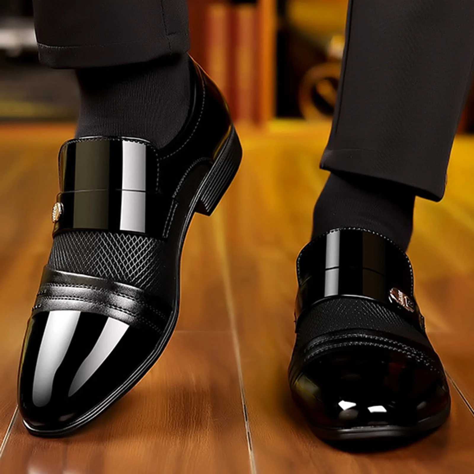 Mens Slip On Business Shoes Glossy Pointed Toe Uniform Modern Office Shoes Suitable for Office Evening Party Y250715