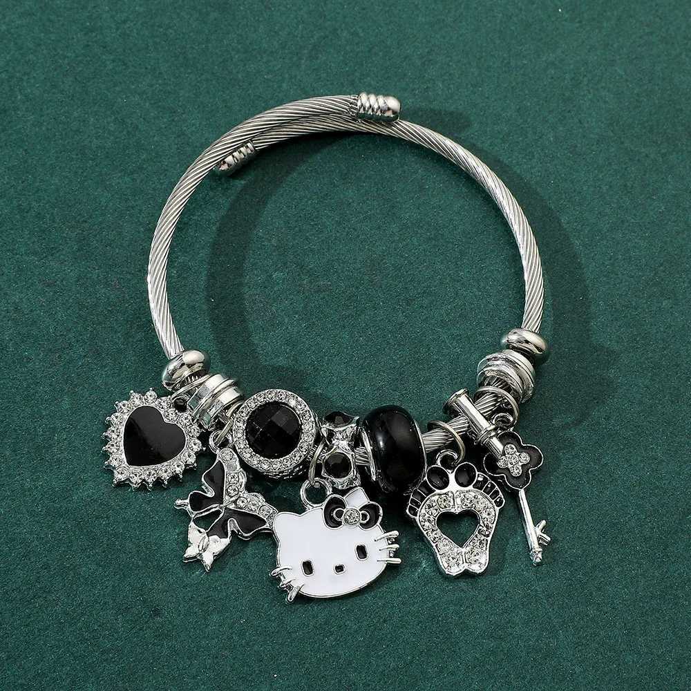 Sanrio Simple Lovers Woman Girl Metal Bracelets Hello Kitty Charm Bangle Heart Feet Rhinestone Trendy Jewelry Gift Fashion Bangles w250716