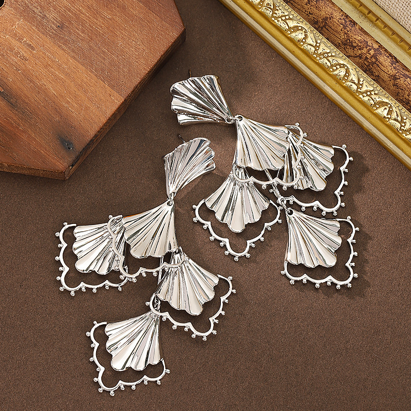 Fashion Exaggerated Style Leaf for Women Long Personality High-end Fashionable Sier Needle Earrings