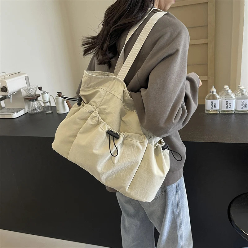 1 Piece Large Capacity Tote Bag fashion Shoulder Canvas Bag Work Commuting Bucket Bag 250714