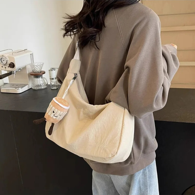 Simply-ed Female Shoulder Bag Refined Dumpling Bag Ins Style Casual Crossbody Bag Nylon Travel With Large Capacity 250714
