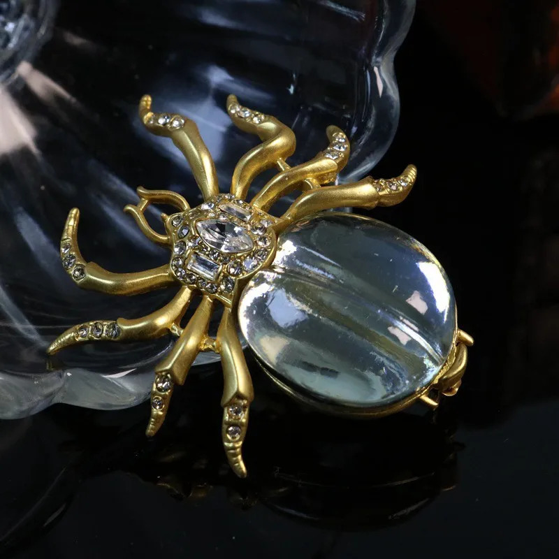 Vintage Spider Rhinestone Brooch Ladies Jewelry Animal Personalized Exquisite Accessories Party Favors 250712