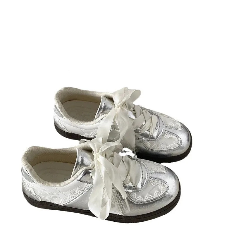 Lace Silver German Training Shoes Womens Retro Casual Sports Board Shoes Versatile Flat Lace Edge Breathable Board Shoes 250712