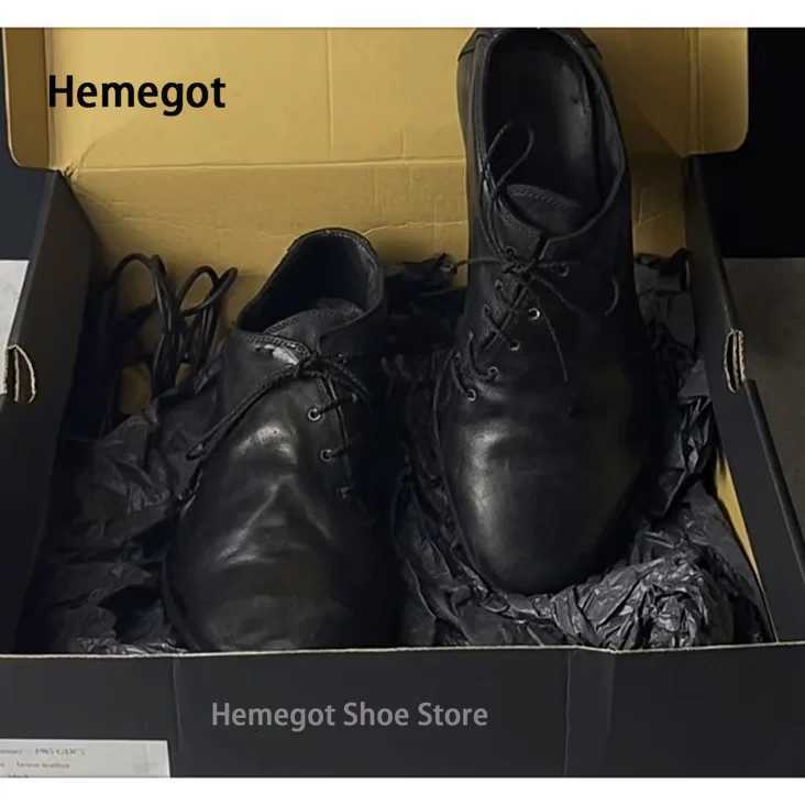 Irregular Heels Derby Shoes Lace-Up Casual Shoes Classic Solid Color Handmade Board Shoes Designer Style Newest Mens Shoes W250716