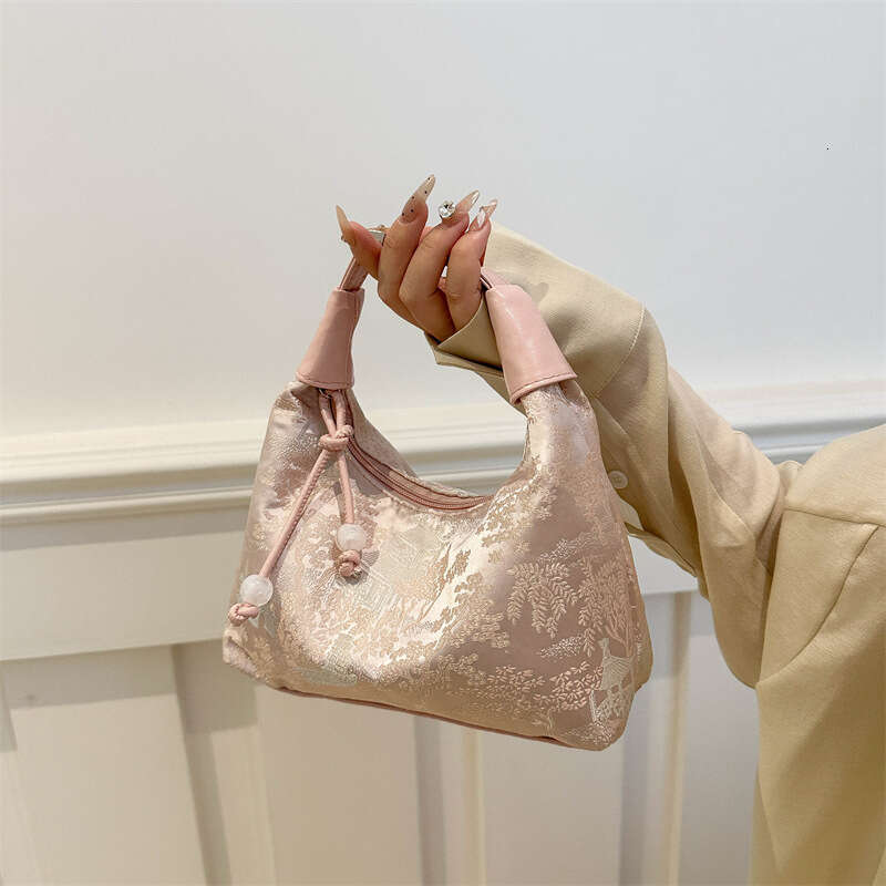 Chinese Embroidered for Women 2025 New Summer Commuter Crossbody Niche Ancient Style Handheld Bucket Bag