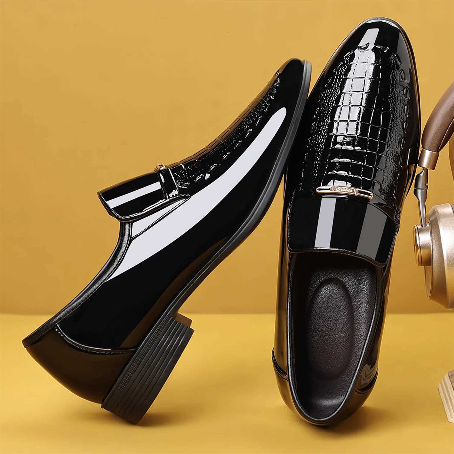 Mens Dress Shoes Elegant Animal Texture Wedding Office Party Summer Slip-On Commuting Classic Mens Formal Shoes Y250715