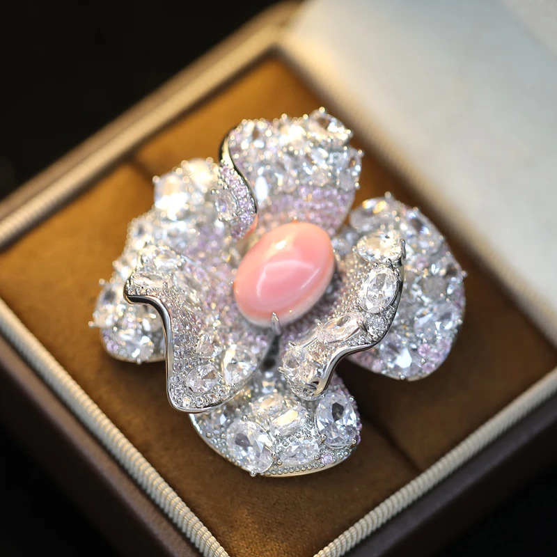 Sparkling Micro Inlaid Zircon Rose Blossoms Queens Brooches for Womens Coat Elegant Suit Accessories Corsage Pin 250712