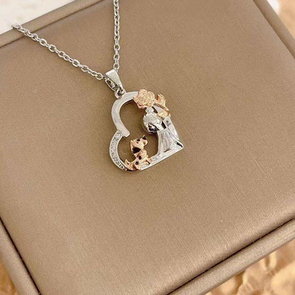 Heart-Shaped Girl Puppy Flower Design Light Necklace For Women Titanium Steel Collarbone Chain Jewelry Be8