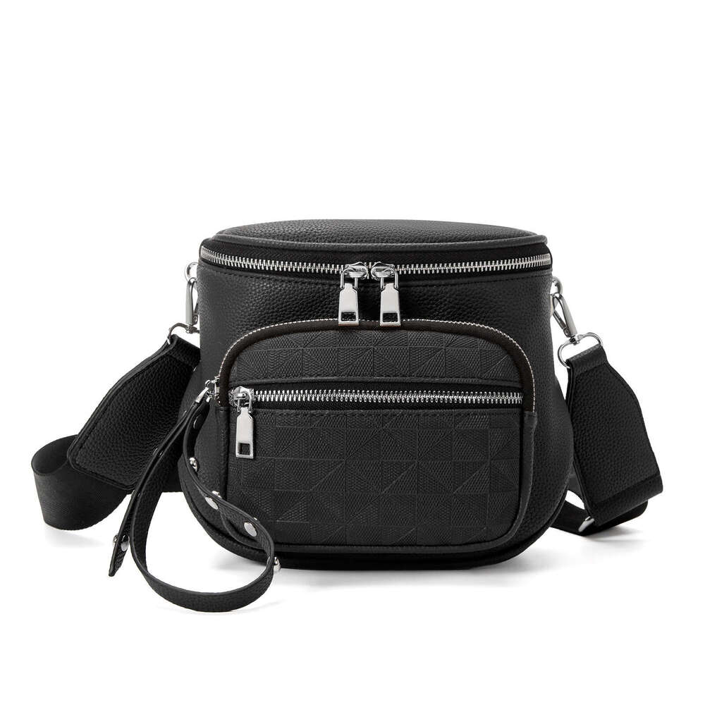 Single Shoulder New 2024 Fashion Trend PU Embossed Small Simple Personality Crossbody Saddle Women's Bag