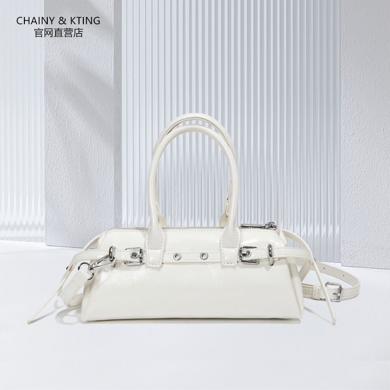 Luxury bag fashion low-key 2025 new high sense commuter handbag all kinds of cross-body classic baguette bag small original bowling bag