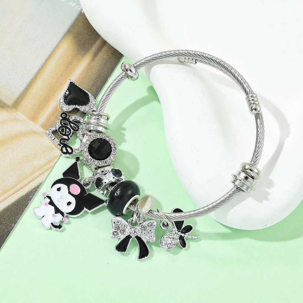 Sanrio Beaded Bracelet Kuromi Pendant Heart Shaped Hollow Rhinestone Pendant DIY Bracelet Suitable as a Gift for Kuromi Fans w250716