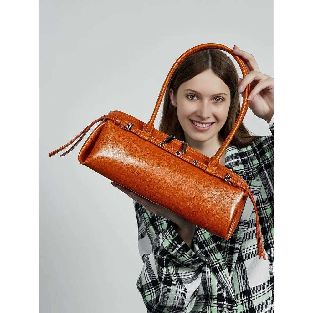 Genuine Leather Women's Baguette Niche Retro Motorcycle Trend Cool belt Handbag New Design Shoulder Underarm Bag