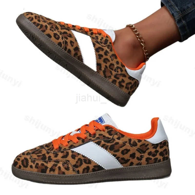 Leopard Print Women Casual Sneakers Outdoor Classic Retro Trainers Walking Sneakers Fashion Lace Up Non-Slip Casual Running Shoe M250805