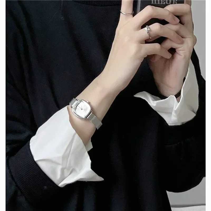 Fashion Small Square for Women Stainless Steel Mesh Strap Quartz Ice Droping Ladies Luxury Gift Wristes Y250715