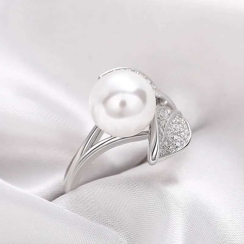 925 Sterling Silver Pearl Rings Women Fancy Leaf Design Temperament Elegant Female Accessories Luxury Cubic Zirconia Jewelry S250716