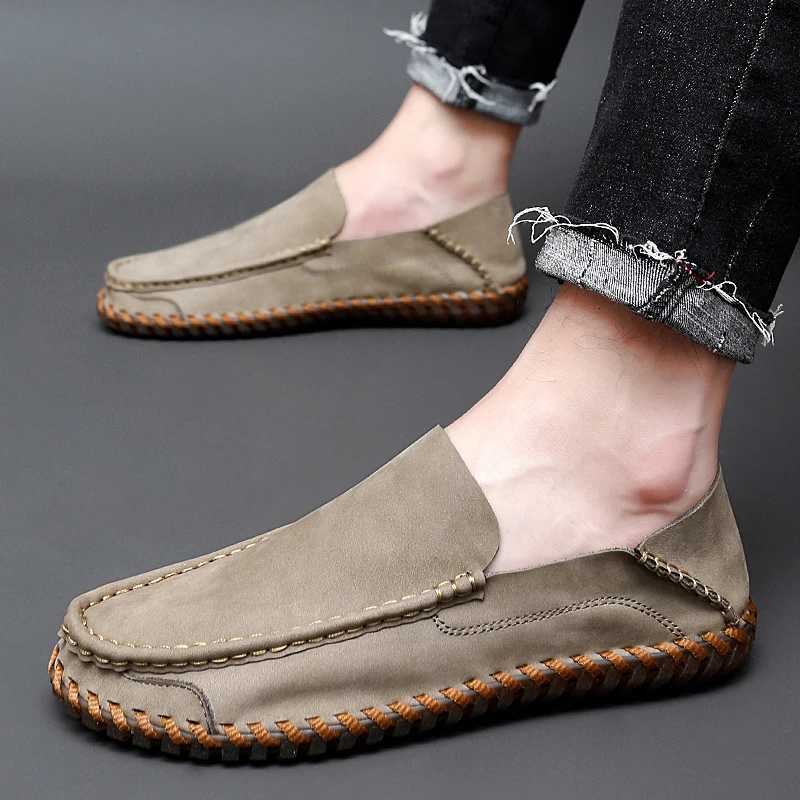 Brand Soft Genuine Leather Mens Shoes Breathable Driving Shoes Designer Outdoor Men Loafers Casual Flat Shoes Fashion Moccasins W250716