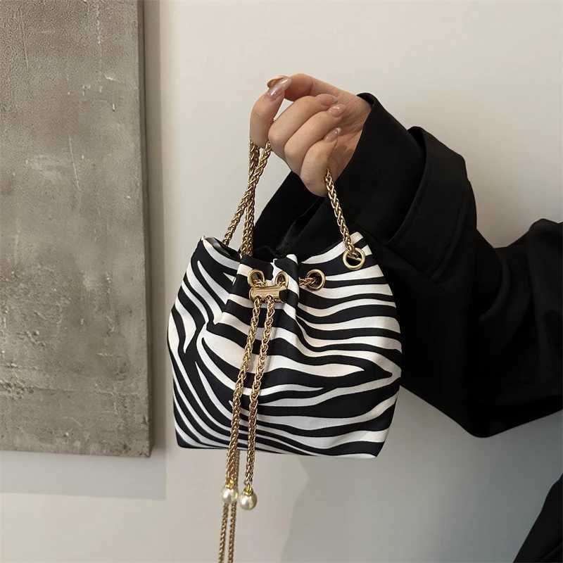 New Leopard Print Bag Cow Pattern Bucket Bag Texture Brand Design Crossbody Bag Lady Versatile Storage Bag