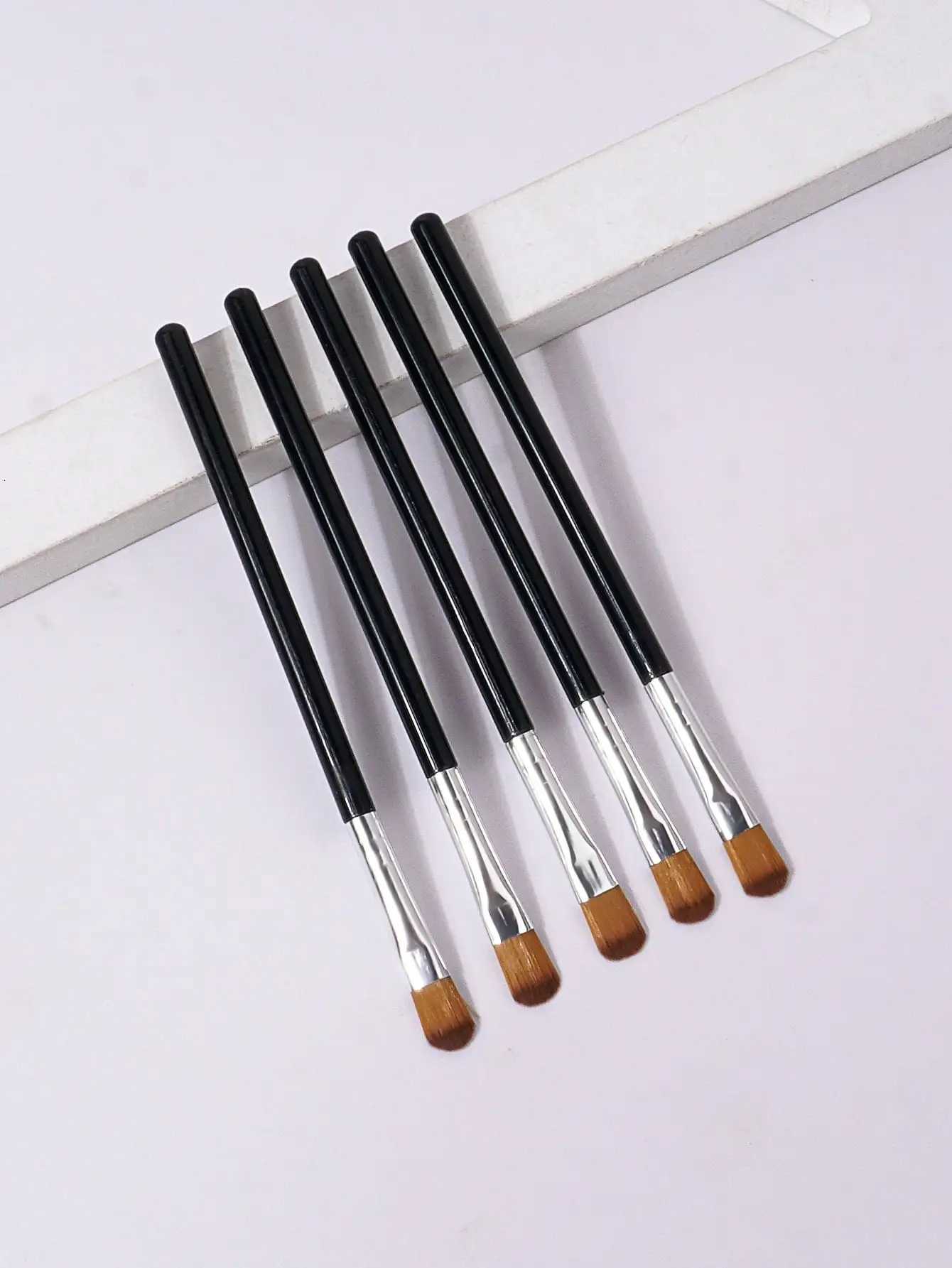 Oblate The Line Brush Ultra-Thin Lip Line Eyebrow Concealer Brushes Detail Concealer Makeup Tool Lip Brow Contour The Line Brush XJ2500716