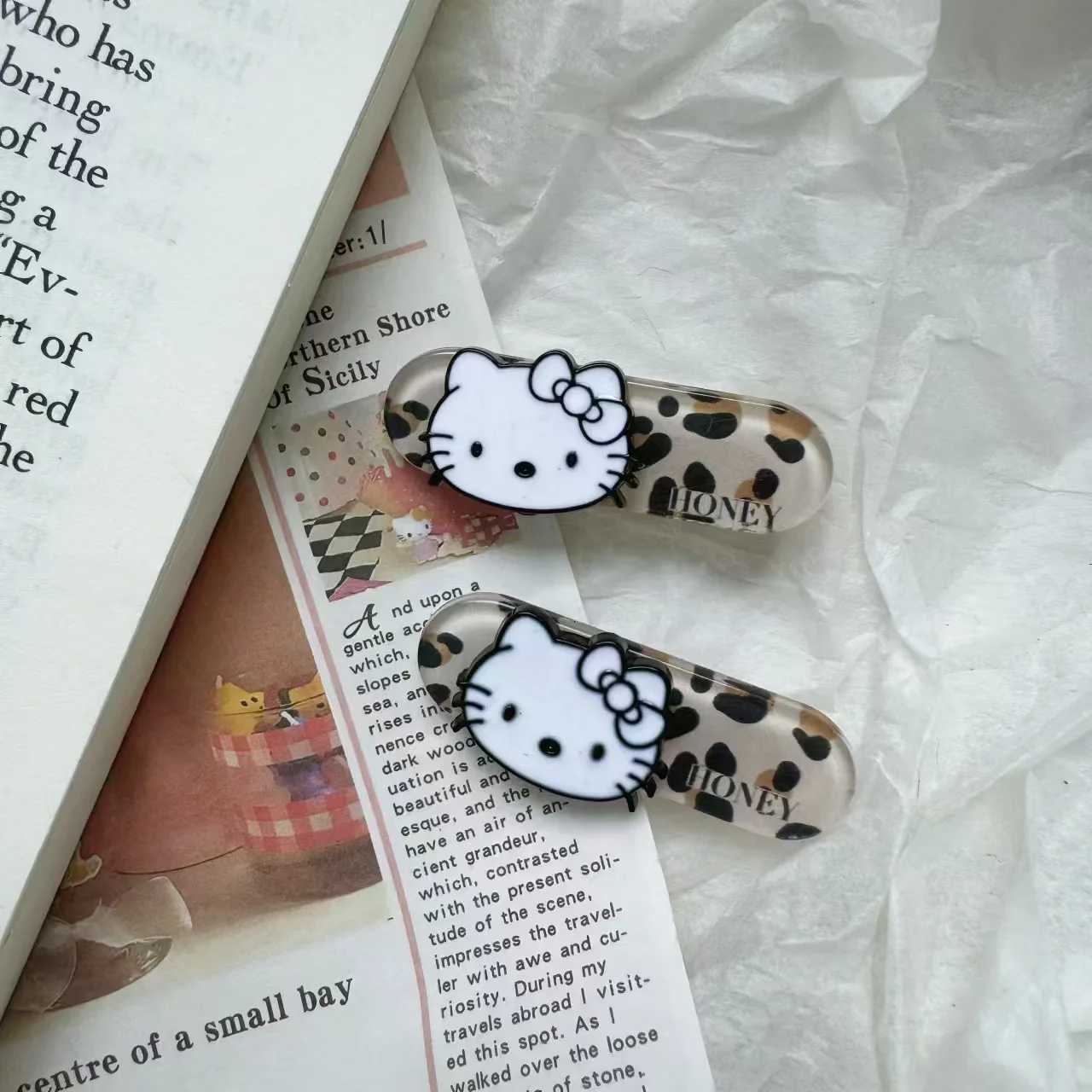Sanrio 4pcs Sanrio Leopard Pattern Kitty Cat Retro Hairpin Girl Side Clip Hair Accessoriesw250716