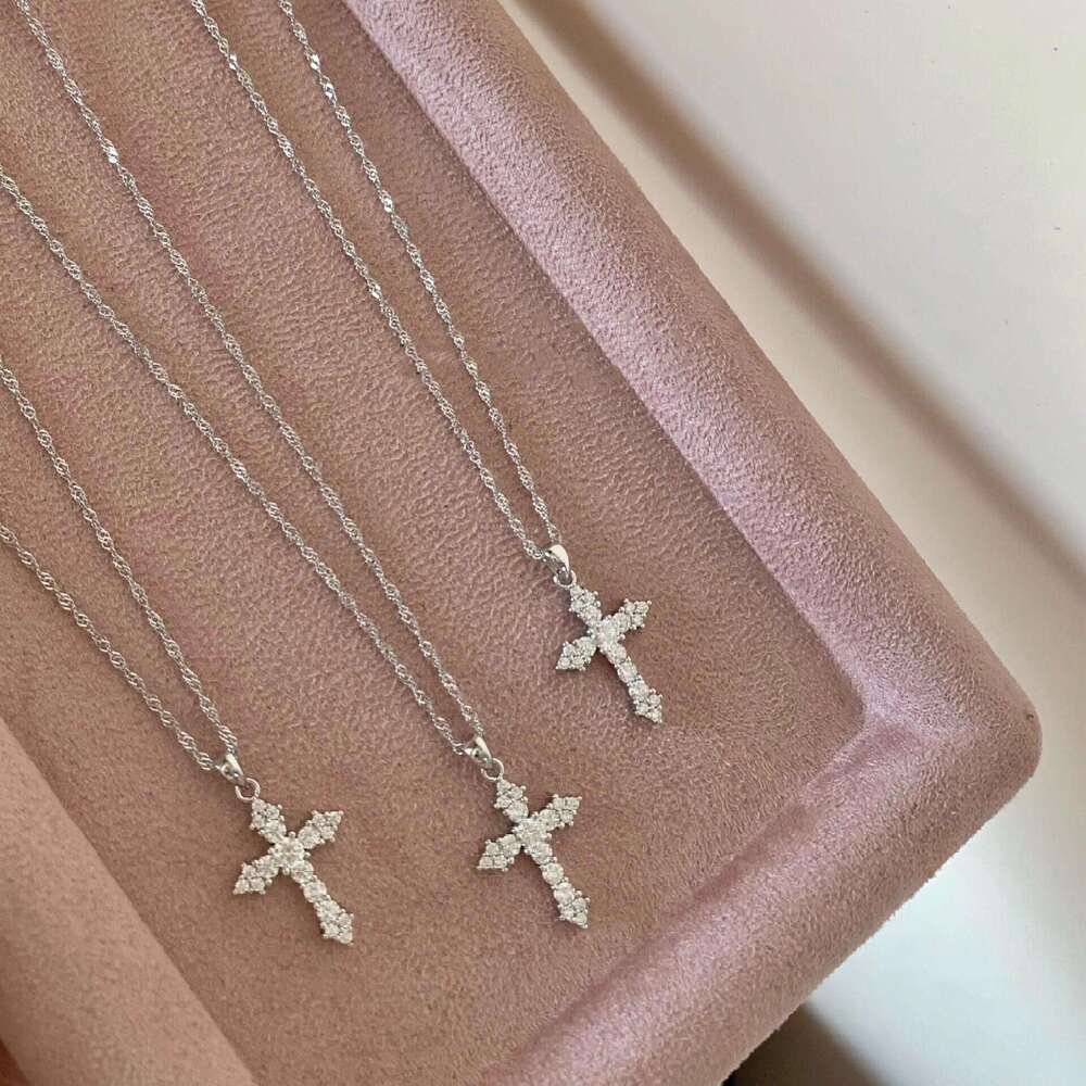 S Pure Sier Beauty Goddess Cross Full Pendant Necklace Exquisite Sparkling Zirconia Light High-Quality Texture Inlaid Dia Collarbone Chain