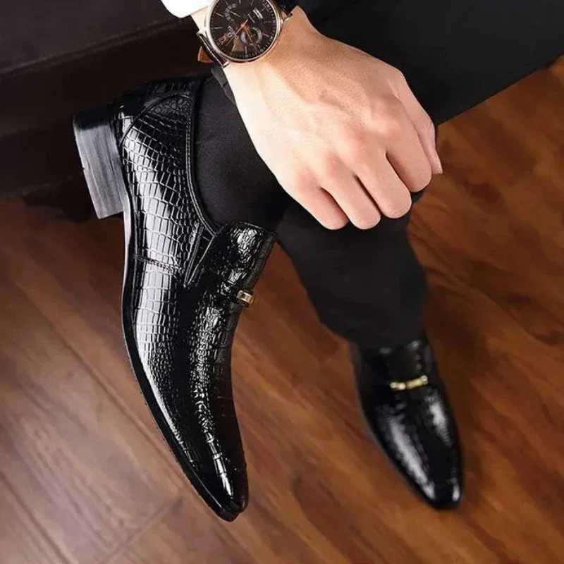 Mens Leather Shoes Business Dress Shoes New Classic Slip on Office Shoes Social Male Loafers Luxury odile Pattern Men Shoe Y250715