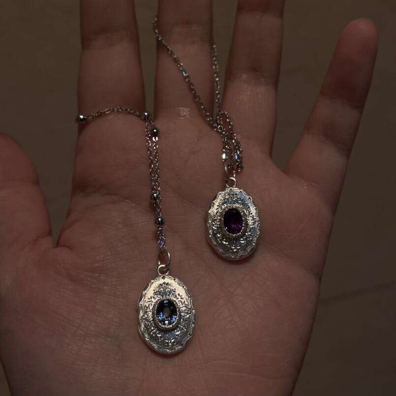S Pure Sier Vintage Photo Box Pendant Necklace Oval Gold-Plated Dia-Inlaid Niche Light Western Clavicle Chain