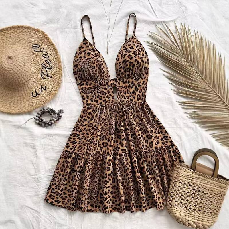 Dresses Summer 2025 New In Sleeveless Vacation Beach Womens Clothing Fashion Holiday Sexy Backless Mini Dress dongdumaoyi