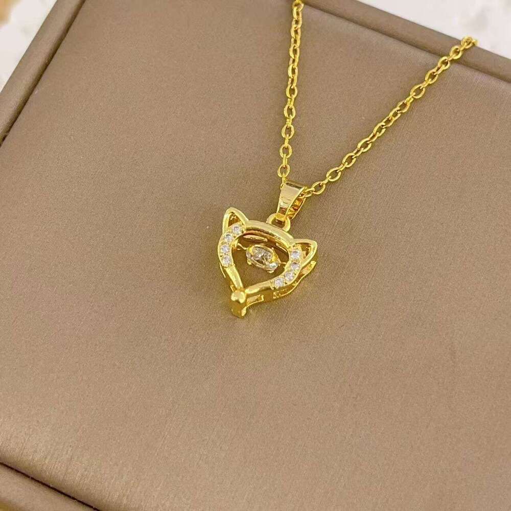 Cute Little Fox Dynamic Niche Light Fashion High-End Necklace Elegant Versatile Collarbone Chain F89