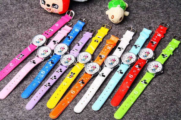 Disney Mickey Minnie Cute Cartoon Girls Kids Quartz Watches Childrens Watch Lovely Fashion Girl Wristwatches W20250716