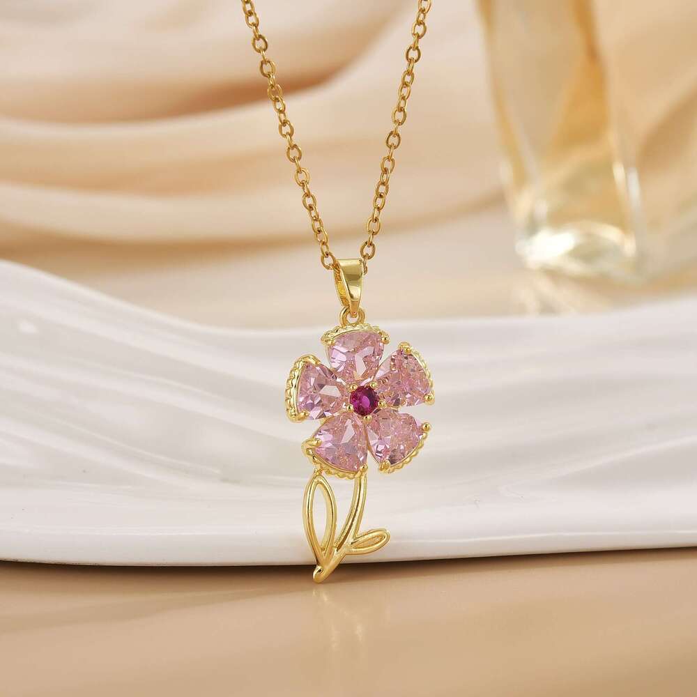 Korean Style New Flower Pendant Stainless Steel Clavicle Chain Fashion Fresh Elegant Temperament Versatile High-End Necklace For Women 666