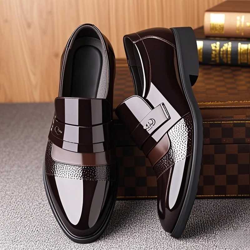 Luxury Mens Leather Shoes Retro Carved Lace-up Brogue Oxford Wedding Men Dress Shoes Formal Business Gentleman Office Shoes Y250715