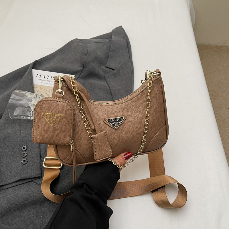 Designer bag luxury shoulder bag wallet shoulder bag women's 2025 new summer versatile crossbody bag internet famous and popular broadband should