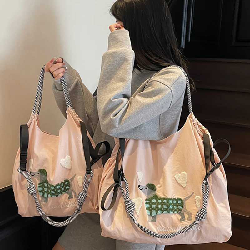 Japanese style shoulder bag with elongated puppy ball chain embroidery shopping bag and large capacity shoulder bag