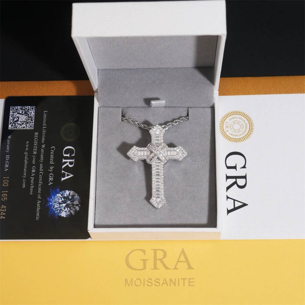 New Design Moissanite Hip Hop Jewelry 925 Sterling Silver Cross Pendant Suitable for 4mm Tennis Chains