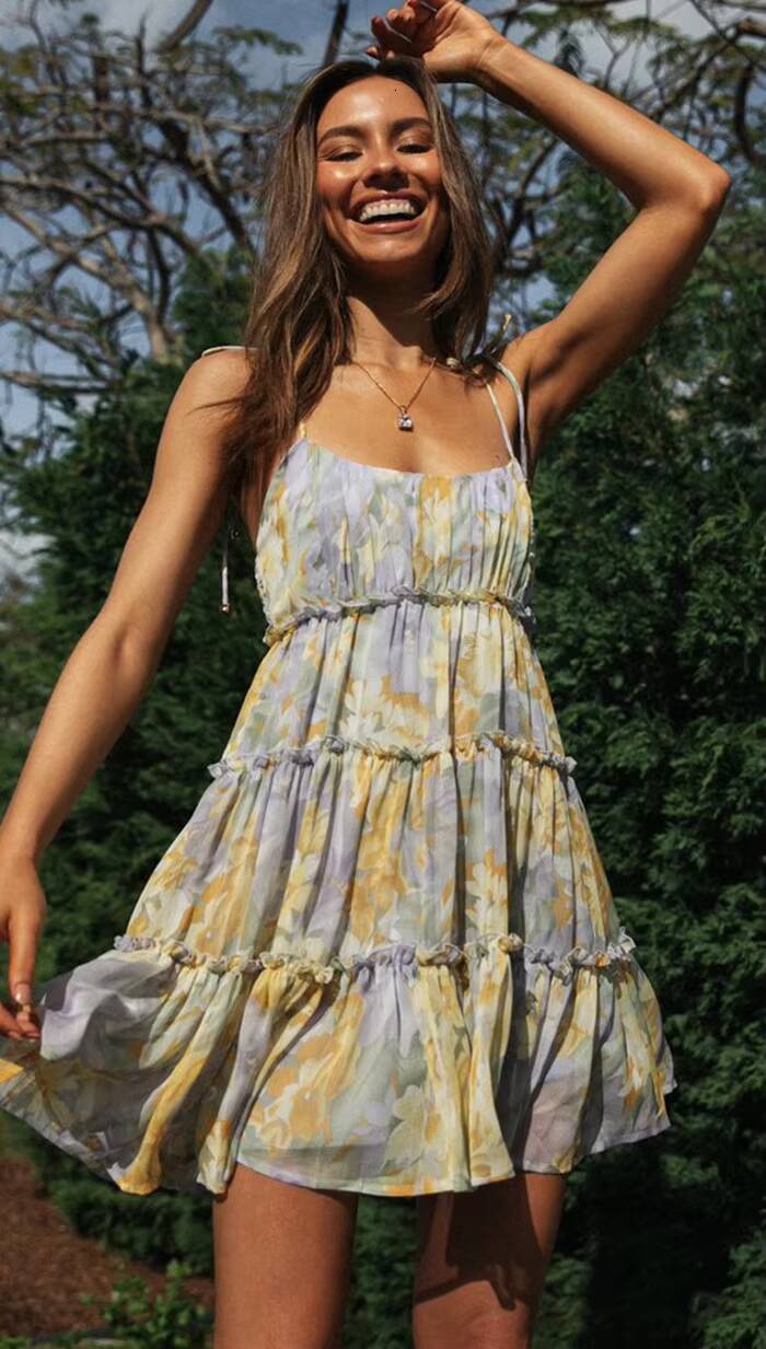 Women Elegant Floral Suspender Holiday Sexy Square Collar Sleeveless Lace-Up Large Swing Ruffles Chiffon Mini Dress dongdumaoyi