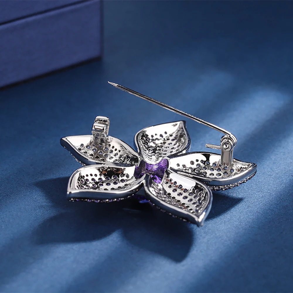 Trend 8*10mm Amethyst Brooches for Women Vintage Gemstone High Carbon Diamond Wedding Jewelry Accessories Female Gift 250712